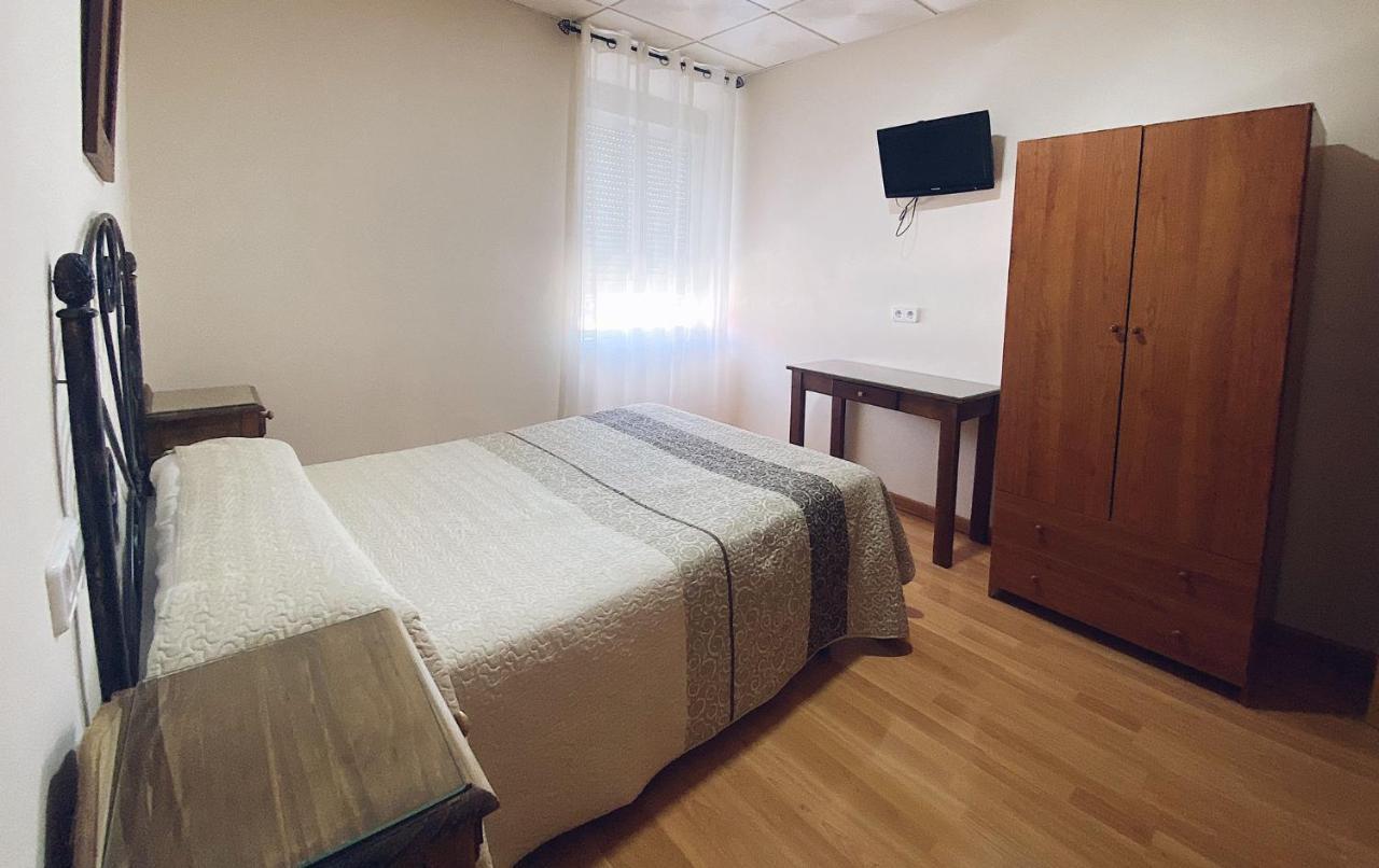 Hostal Restaurante El Paso Байлен Экстерьер фото