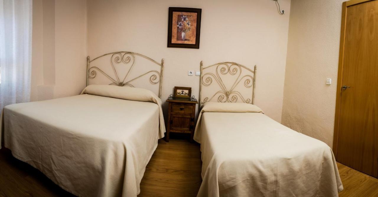 Hostal Restaurante El Paso Байлен Экстерьер фото